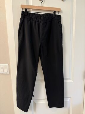 Vuori tapered black pants Size M